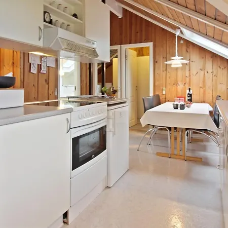 بيت للعطل Sebiorn - 300m To The Fjord By Interhome *